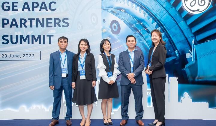 Đại diện PTSC Quảng Ngãi cùng Đại diện GE Việt Nam
